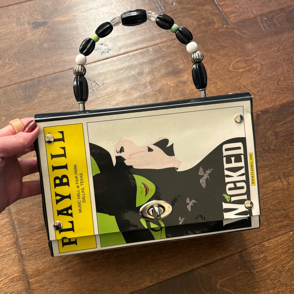 Perfect condition :: worn 1x :: Wicked playbill purse
